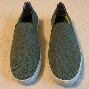 ROTHYS HTF RETIRED SAFARI OLIVE GREEN SLIP ON SNEAKERS SIZE 10.5 💚💚💚